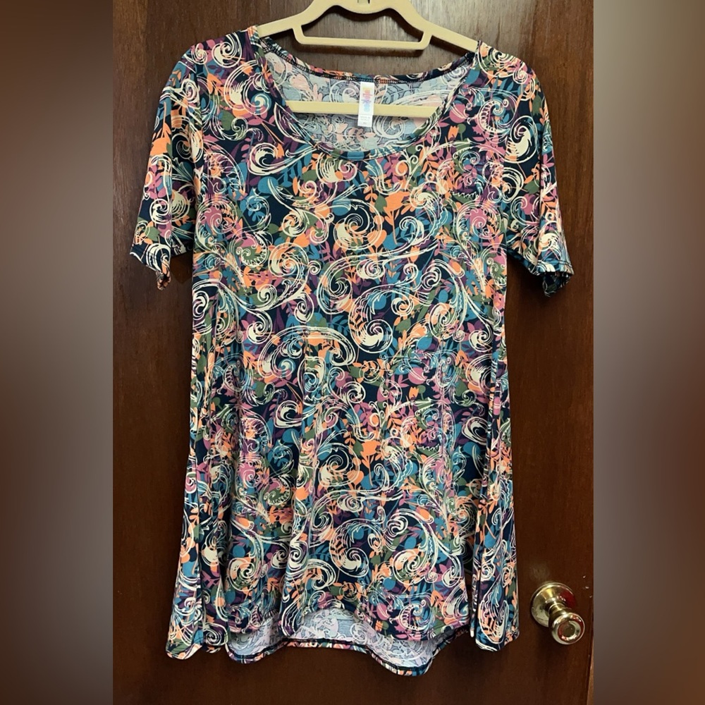 EUC - XS - LulaRoe Top